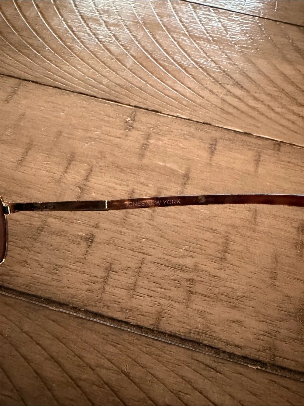 Vintage Jones new york oval sunglasses tortoise JNM1188CH 90s Y2k wire frame